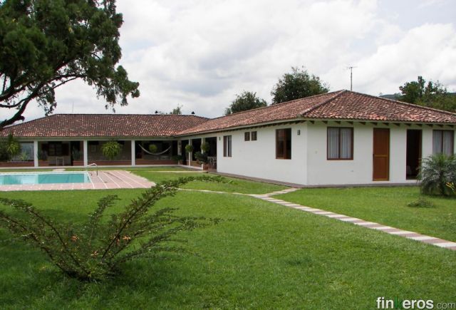 10093 - Finca en Manizales, Caldas